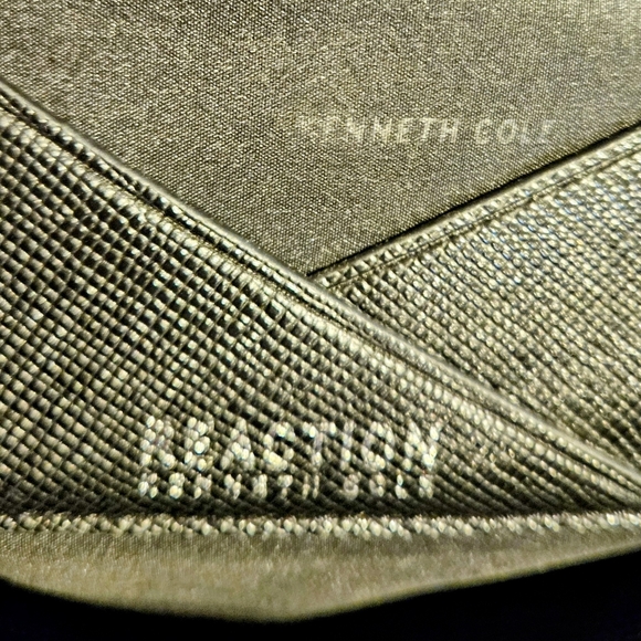 Kenneth Cole Reaction Anna Tote - Picture 3 of 8